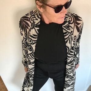 WOMANS COVER-UP/LIGHT SHAWL